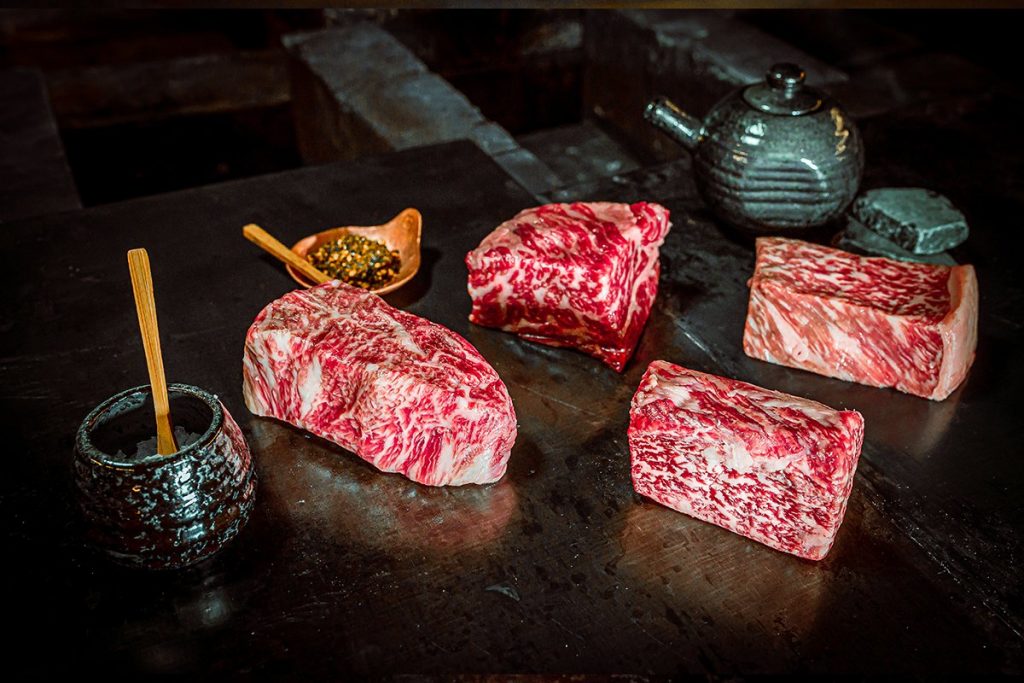 Thịt Bò Wagyu Có Ngon Hay Không? - Bí Ẩn Của Vị Ngon Thượng Hạng