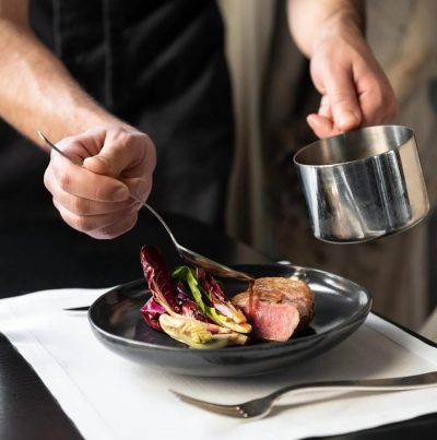 What makes a fine dining restaurant