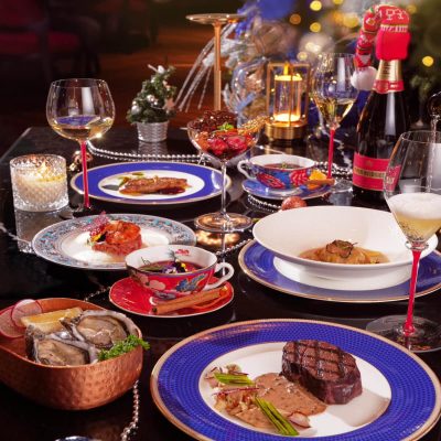 Rượu champagne Pipper Heidsieck mang sắc đỏ may mắn