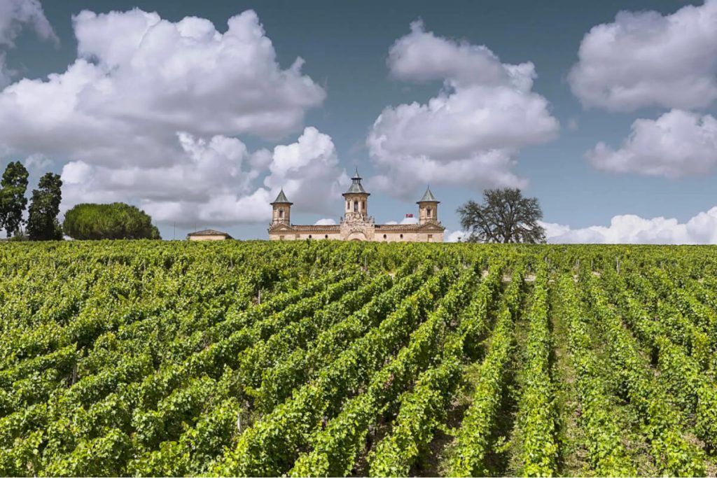Saint Estephe nằm ở bờ trái Bordeaux 