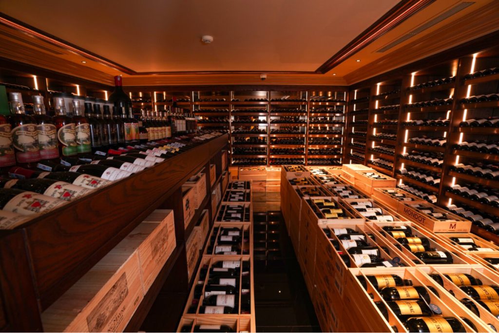 Ý tưởng tổ chức tiệc rượu tại nhà hàng sang trọng