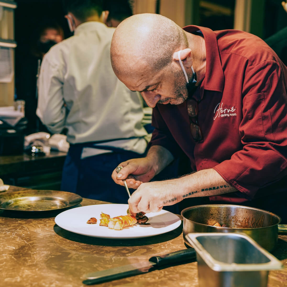 VỀ CHEF HERVÉ RODRIGUEZ 