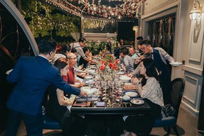 Bữa tiệc sinh nhật thân mật trong không gian phòng riêng